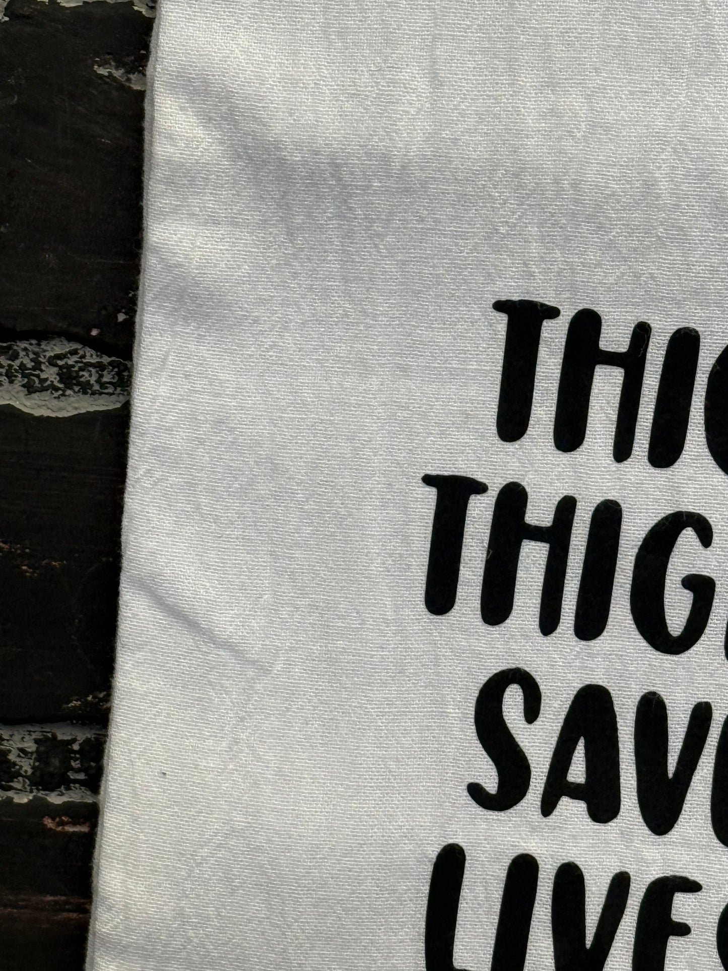 Thick thighs Save Lives, Hand Towel Three Black Cats