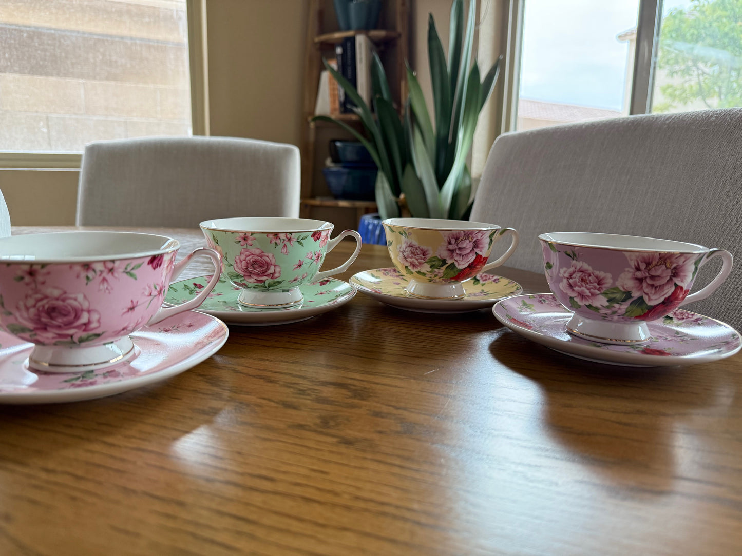 I fucking love you- bitch, Tea cup and saucer, Pink Floral