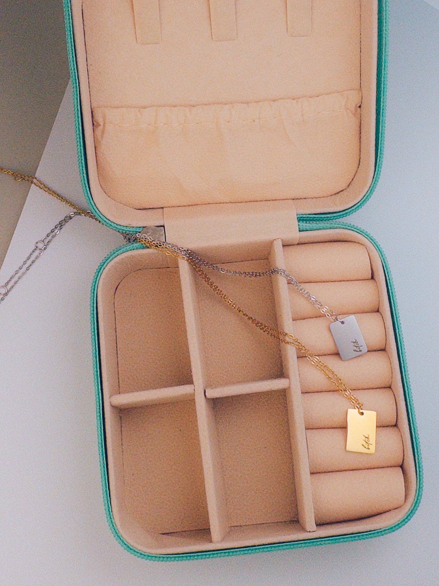 Dainty Bitch Necklace: Silver