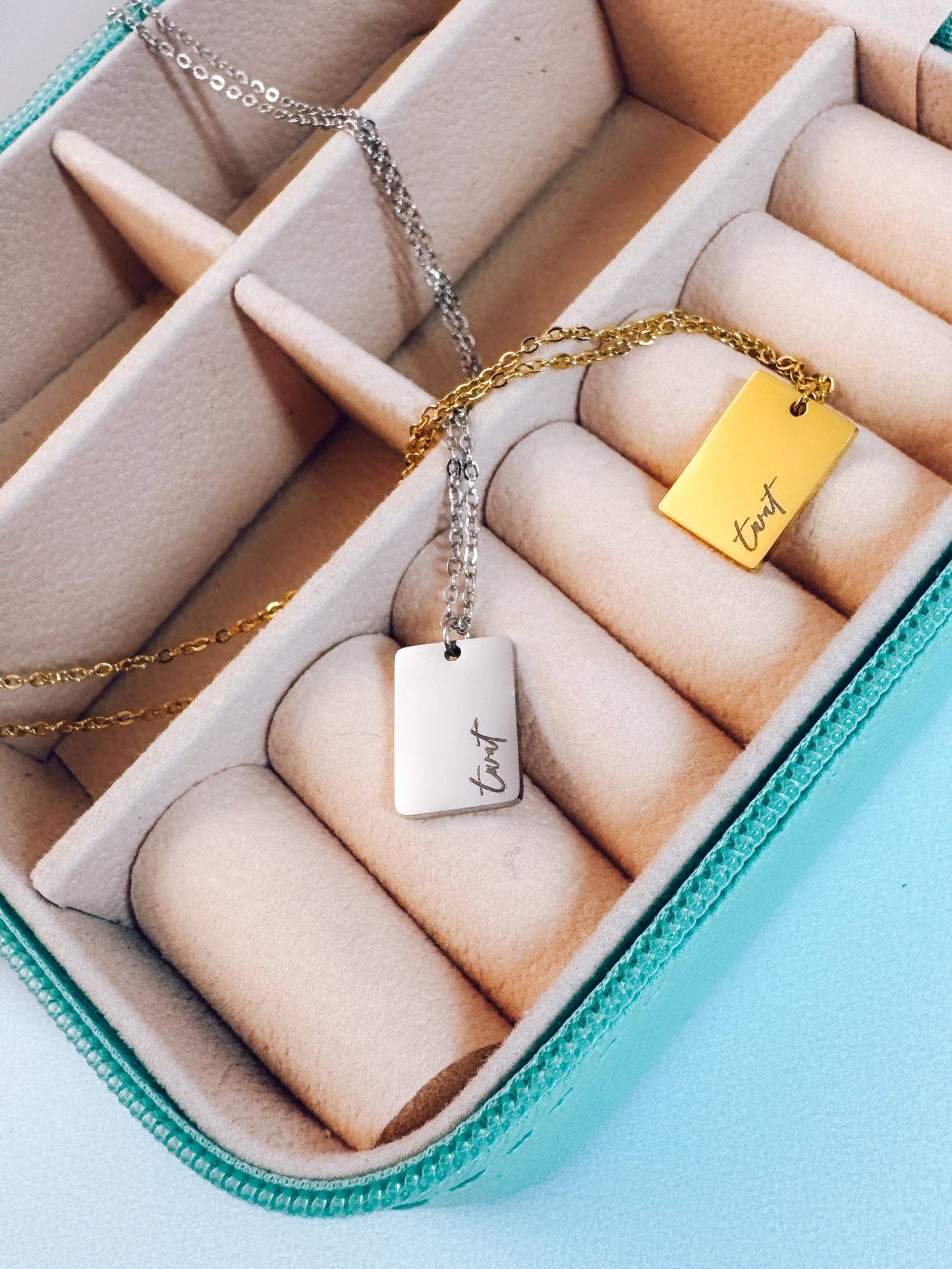 Dainty Twat Necklace: Silver