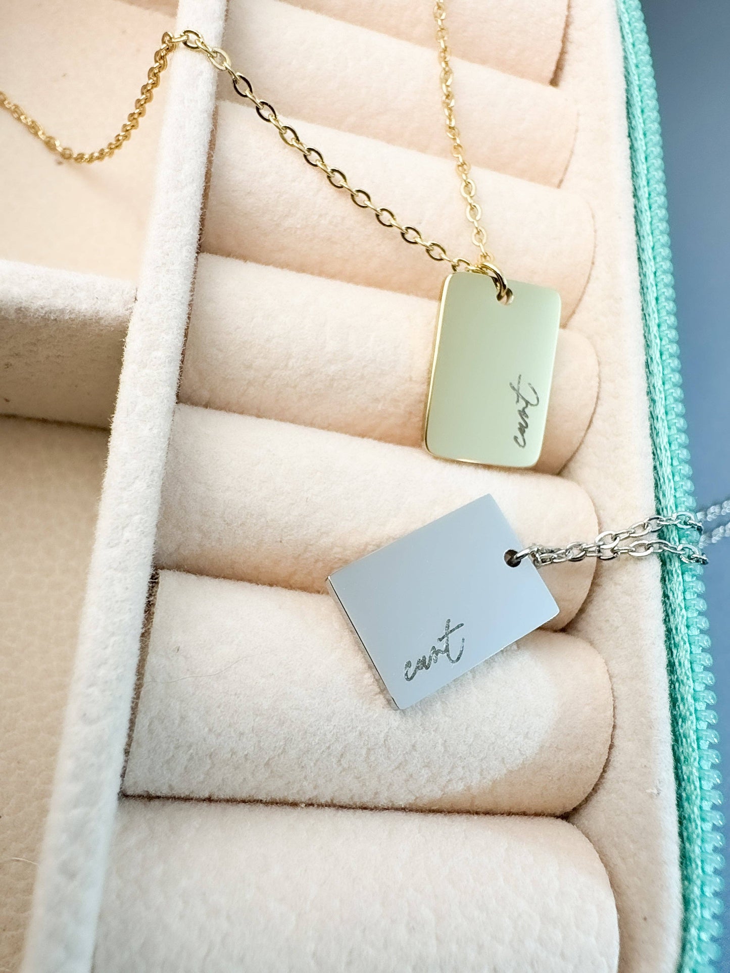 C*nt Pendant Necklace: Gold